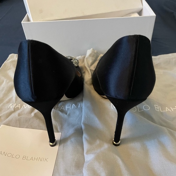 Manolo Blahnik Hangisi Black Satin Crystal Embellished Pointed Heels Pumps - Picture 6 of 8